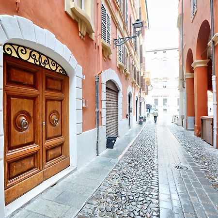Loggia Dei Lovoleti Suite Modena Exteriör bild